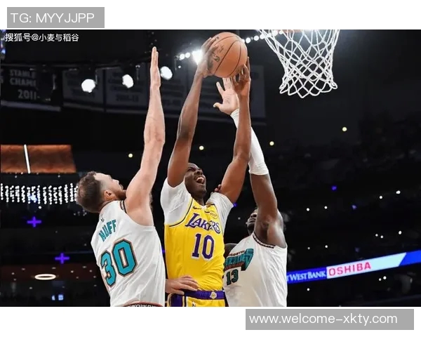 斯普利特分析罚球差异强调湖人内线人手不足与球队侵略性不足 斯普利特分析罚球差异强调湖人内线人手不足与球队侵略性不足